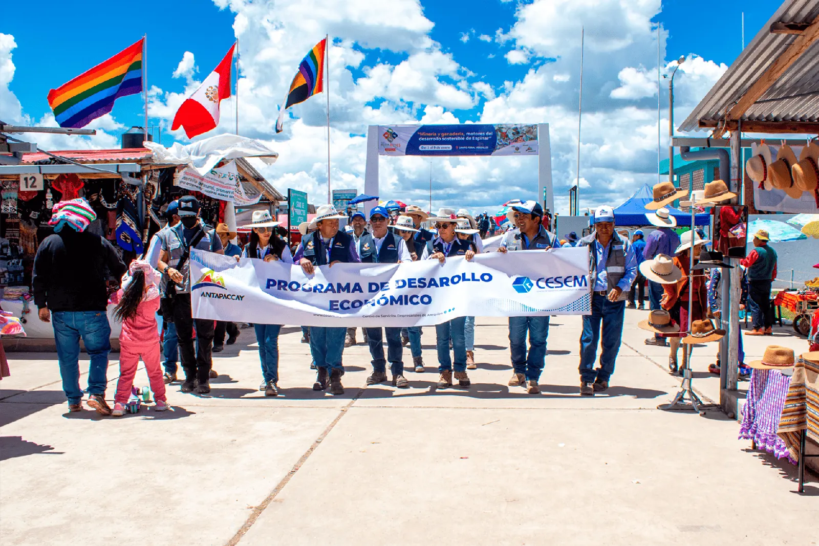 Marcha del Programa de Desarrollo Económico junto a Antapaccay y CESEM